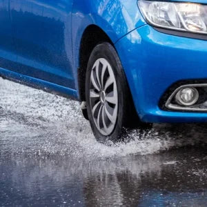 ¡SOS! Agua en el Motor por Encharcamiento: Qué Hacer y Cómo Evitar Daños Graves