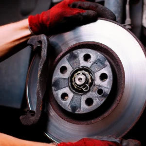 Cómo influyen los neumáticos en el sistema de frenado de tu vehículo